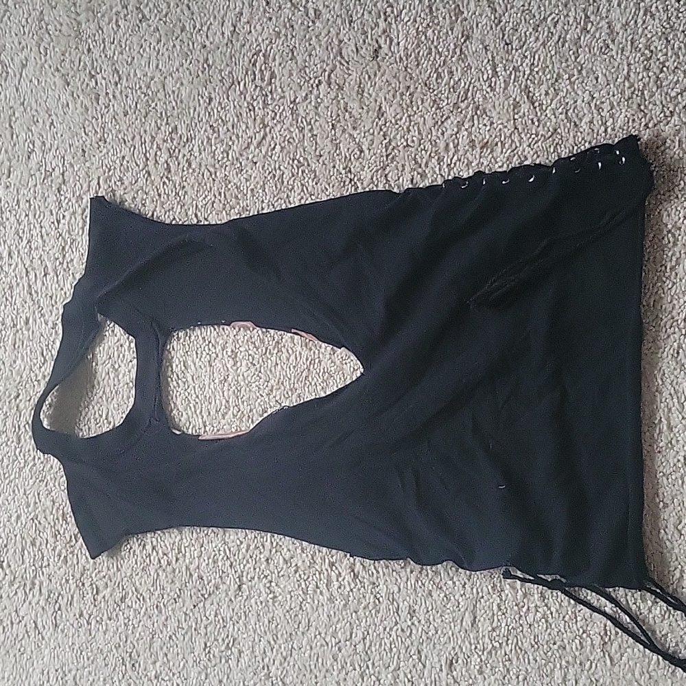 Top - Picture 2 of 2